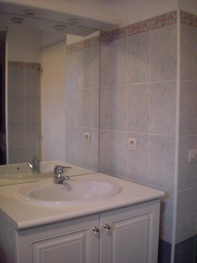 Residence Avec Piscine, Plage A 100 M, Cannes Et Juan Les Pins A 5 Min, Wifi Golfe-Juan Ngoại thất bức ảnh